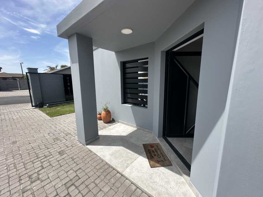 2 Bedroom Property for Sale in Reebok Western Cape